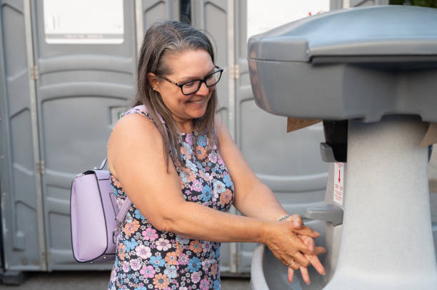 Best Portable restroom trailer rental  in Riverwoods, IL