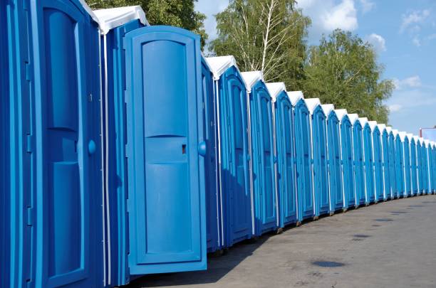 Best Porta potty rental near me  in Riverwoods, IL